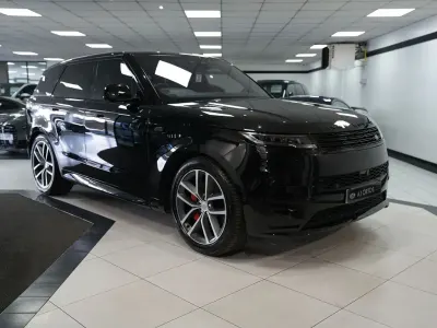 Begagnad Land Rover Range Rover Sport SE Dynamic 300 HK (220 kW) 2023 Svart SUV