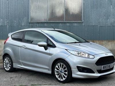 Silver Used 2013 Ford Fiesta Zetec Hatchback | £5,203 (Fair price)