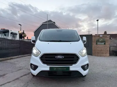 Usado Ford Transit Custom Limited 130 HP (95 kW) 2021 Branco Van