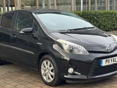 Used Toyota Yaris Hybrid T4 101 HP (74 kW) 2013 Black Hatchback