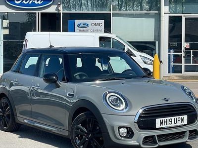 Używany Mini Cooper Hatch 136 KM (100 kW) 2020 Hatchback