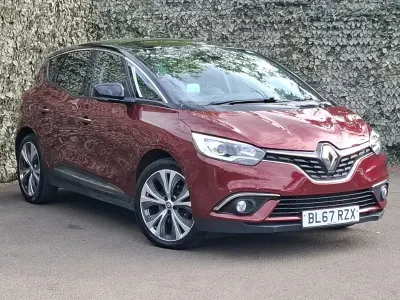Used Renault Scenic E-Tech Dynamique 110 HP (80 kW) 2017 Red MPV