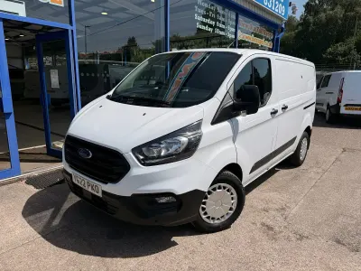 Used Ford Transit Custom 105 HP (77 kW) 2022 White Van