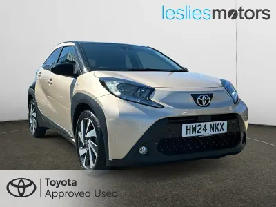 Usado Toyota Aygo X 72 HP (52 kW) 2024 Bege SUV