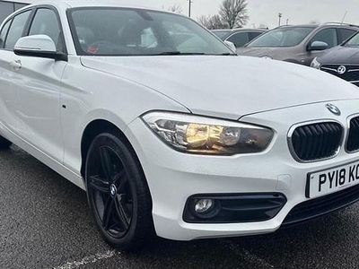 Used BMW 116 Sport Line 2018 Alpine white Hatchback