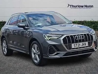 Używany Audi Q3 S-Line 150 KM (110 kW) 2021 Szary SUV
