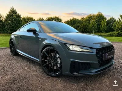 Begagnad Audi TT Black Edition 2020 Grå Sportkupé
