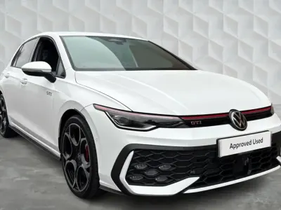 Second-hand VW Golf VIII GTI 265 CP (194 kW) 2026 Alb Hatchback