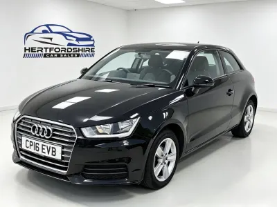 Used Audi A1 Comfort 95 HP (69 kW) 2016 Black Hatchback