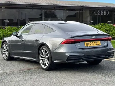 Usado Audi A7 Black Edition 245 CV (180 kW) 2023 Gris Berlina