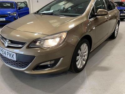 Używany Vauxhall Astra Elite 165 KM (121 kW) 2014 Brązowy Kombi