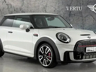 Used Mini John Cooper Works Hatch 231 HP (169 kW) 2022 White Hatchback