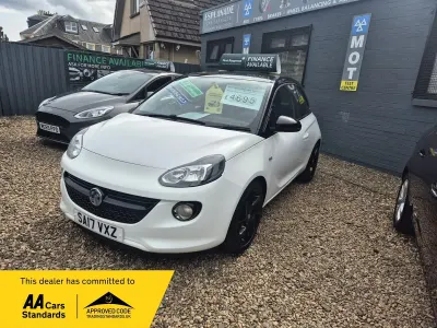 Used Vauxhall Adam 70 HP (51 kW) 2017 White Hatchback