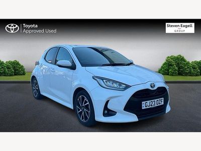Used Toyota Yaris Hybrid Design 2023 White Hatchback