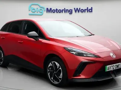 Used MG MG4 EV SE 319 kW (435 HP) 2022 Red Hatchback