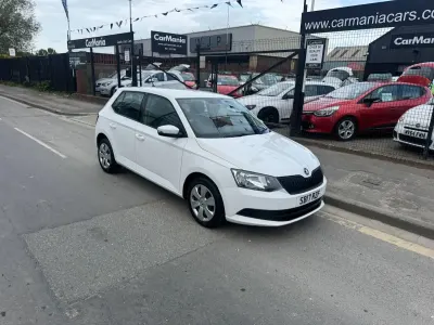 Used Skoda Fabia 60 HP (44 kW) 2017 White Hatchback