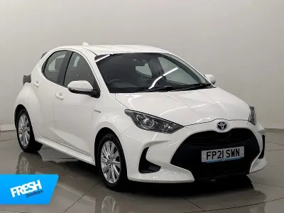 Used Toyota Yaris Hybrid 2021 White Hatchback