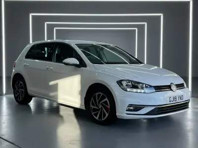Used VW Golf VII Match 115 HP (84 kW) 2019 White Hatchback