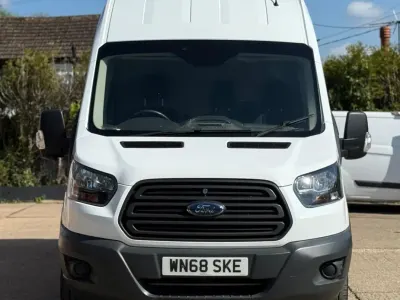 Używany Ford Transit 130 KM (95 kW) 2018 Biały Van