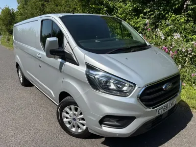 Used Ford Transit Custom Limited 130 HP (95 kW) 2019 Silver Van
