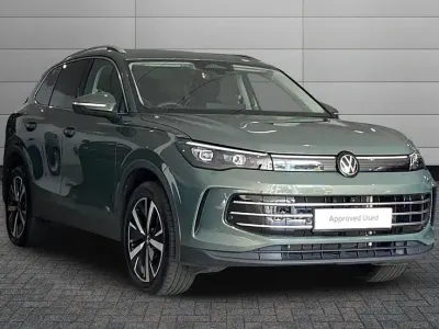 Used VW Tiguan Elegance 204 HP (150 kW) 2025 Green SUV
