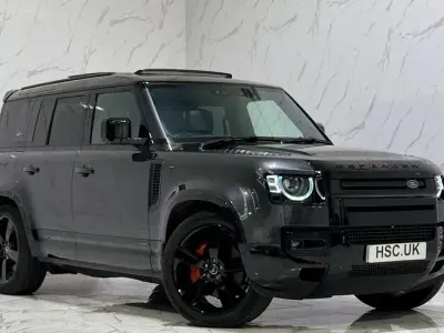 Usado Land Rover Defender 404 HP (297 kW) 2024 SUV