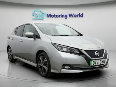 Used Nissan Leaf Tekna 110 kW (150 HP) 2021 Silver Hatchback