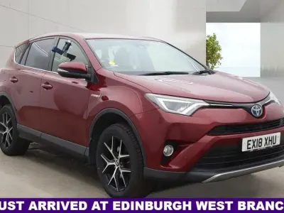 Used Toyota RAV4 Design 197 HP (144 kW) 2018 Red SUV