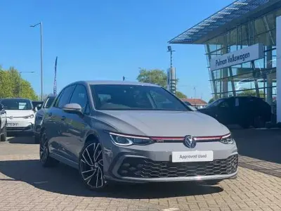 Second-hand VW Golf VIII 245 CP (180 kW) 2024