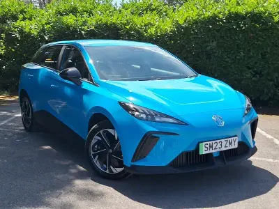 Used MG MG4 EV SE 125 kW (170 HP) 2023 Blue Hatchback