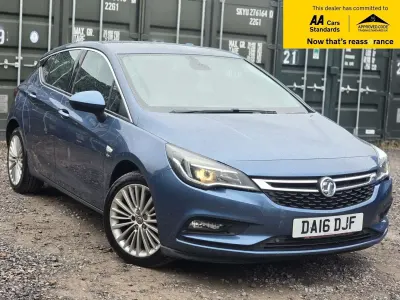 Used Vauxhall Astra Elite 150 HP (110 kW) 2016 Blue Hatchback