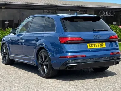Used Audi Q7 Black Edition 286 HP (210 kW) 2025 Blue SUV