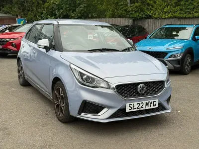 Usado MG MG3 Exclusive 2022 Plateado Utilitario