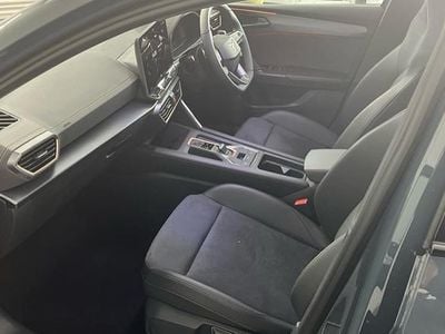 New Cupra Leon 150 HP (110 kW) 2025 Blue Estate