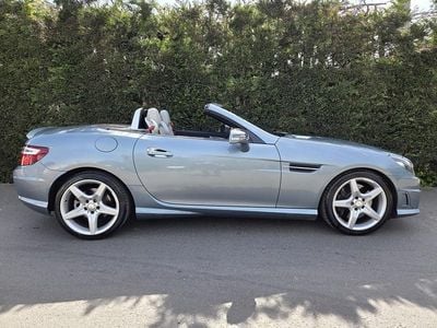 Usado Mercedes SLK200 AMG 184 HP (135 kW) 2011 Prateado Cabrios