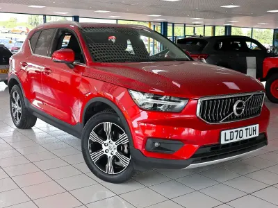 Used Volvo XC40 Inscription 163 HP (119 kW) 2020 Red SUV