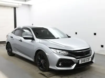 Używany Honda Civic SR 120 KM (88 kW) 2018 Srebrny Hatchback