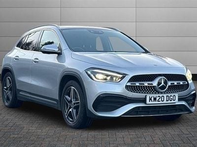 Mercedes GLA220