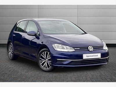 Used VW Golf VII SE 130 HP (95 kW) 2018 Blue Hatchback
