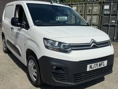 Used Citroën Berlingo 130 HP (95 kW) 2021 White MPV