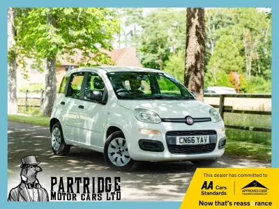 Used Fiat Panda Pop 69 HP (50 kW) 2016 White Hatchback
