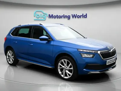 Usado Skoda Kamiq SE L Executive 109 HP (80 kW) 2023 Azul SUV