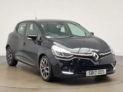 Used Renault Clio Dynamique 75 HP (55 kW) 2017 Black Hatchback