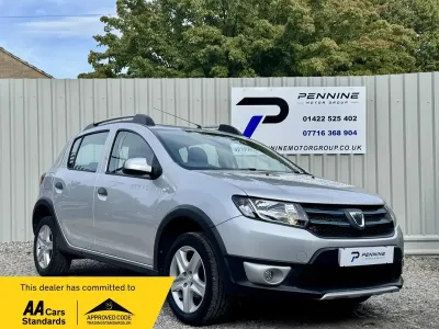 Used Dacia Sandero Lauréate 90 HP (66 kW) 2016 Silver Hatchback