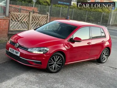 Used VW Golf VII SE 130 HP (95 kW) 2018 Red Hatchback