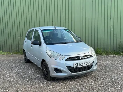 Used Hyundai i10 Classic 86 HP (63 kW) 2012 Silver Hatchback