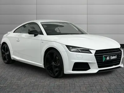 Używany Audi TT Black Edition 226 KM (166 kW) 2018 Biały Coupe
