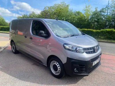 Used Vauxhall Vivaro 100 HP (73 kW) 2023 Grey MPV