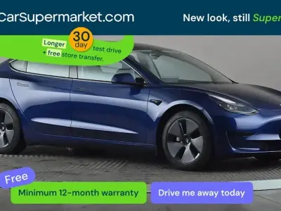Używany Tesla Model 3 RWD 208 kW (283 KM) 2022 Niebieski Sedan/Limuzyna