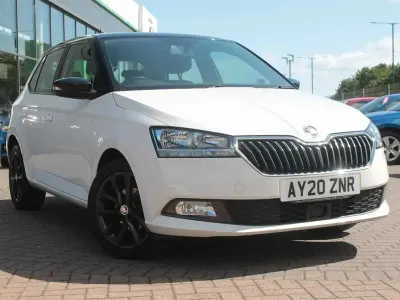 Used Skoda Fabia Colour Edition 58 HP (42 kW) 2020 Candy white black magic pearl effect Hatchback